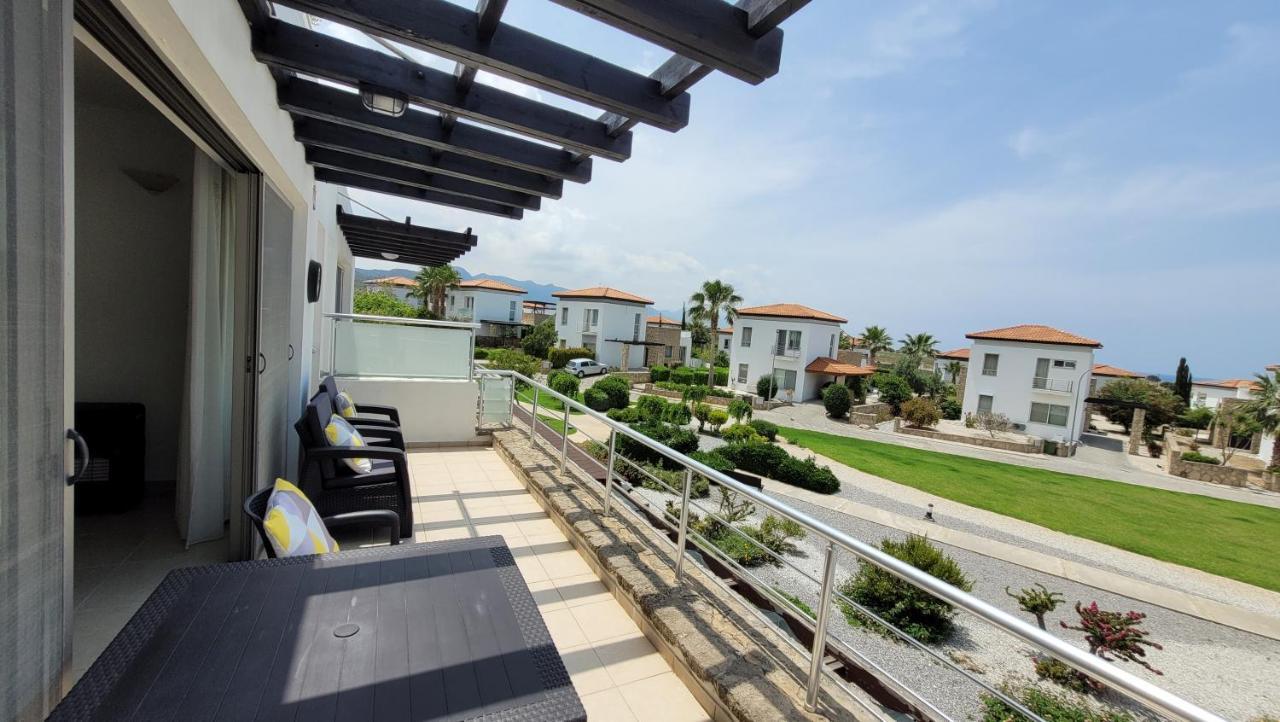 Sea And Mountain View Beachfront Penthouse Yali Exterior foto